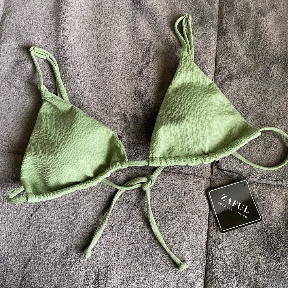 ☀️ NWT Zaful bikini top
